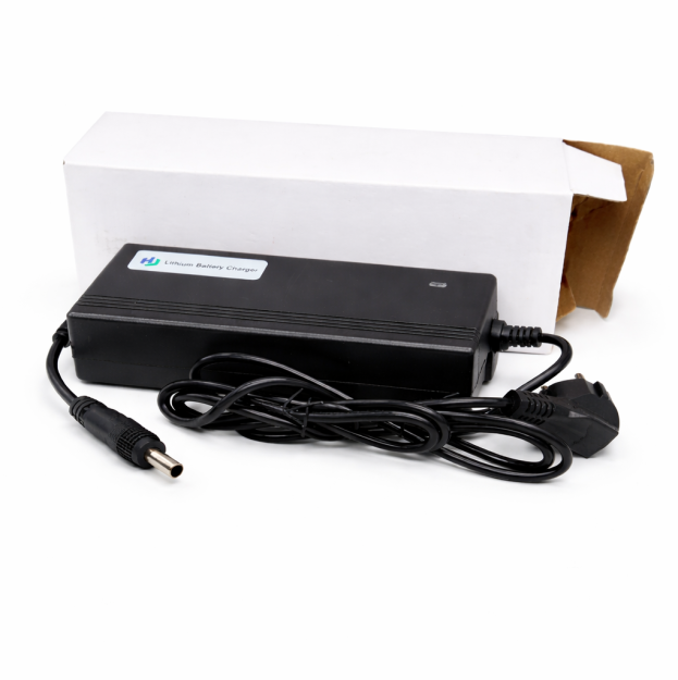 36v-2ah-lityum-sarj-cihazi-dc-2-1mm